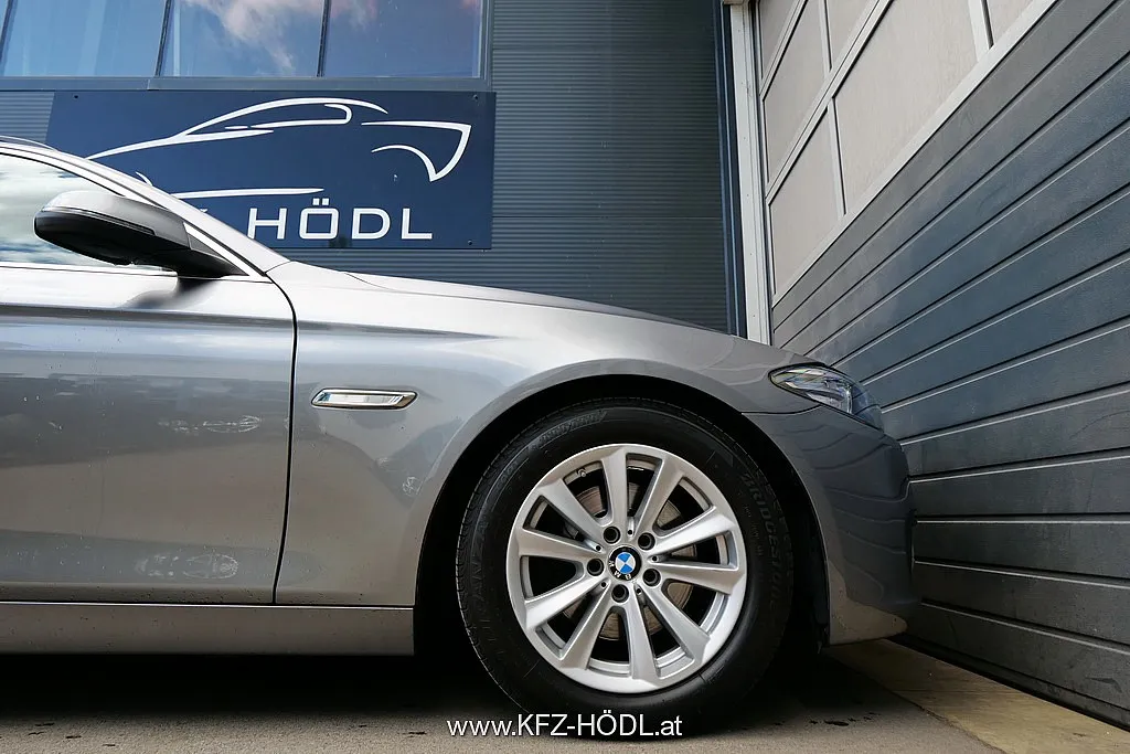 BMW 520d Touring Österreich-Paket Aut. Image 7