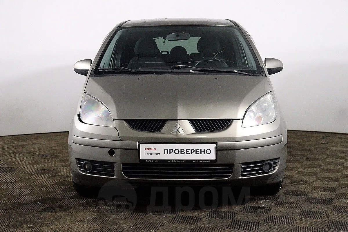 Mitsubishi Colt Image 2