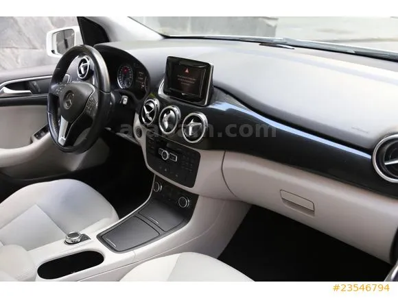 Mercedes - Benz B B 180 BlueEFFICIENCY Elite Image 7