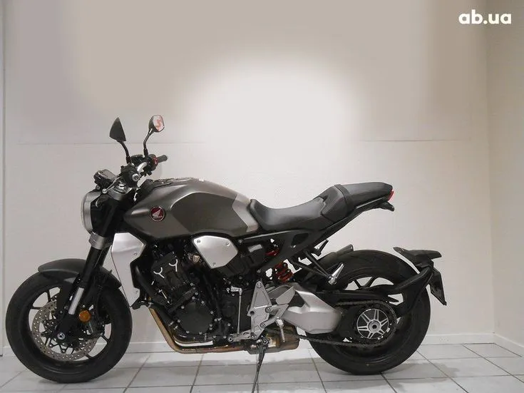 Honda CB Image 3